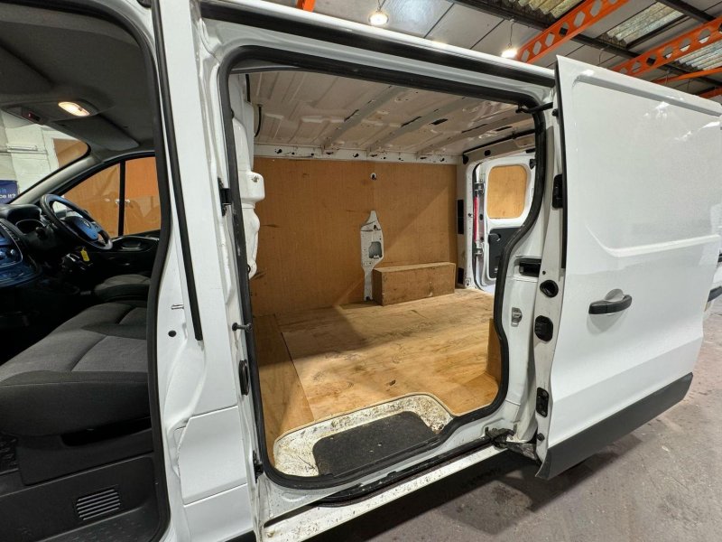RENAULT TRAFIC