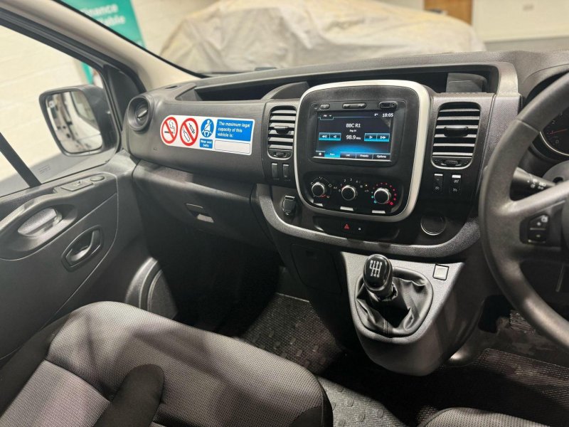 RENAULT TRAFIC