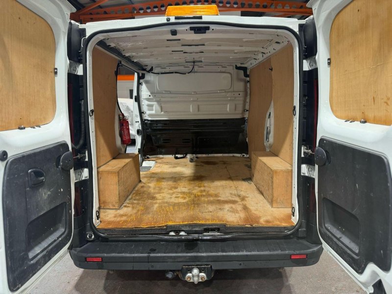 RENAULT TRAFIC