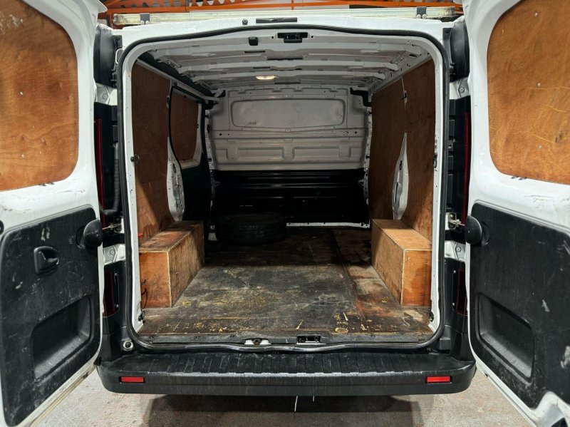 RENAULT TRAFIC