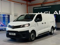 TOYOTA PROACE