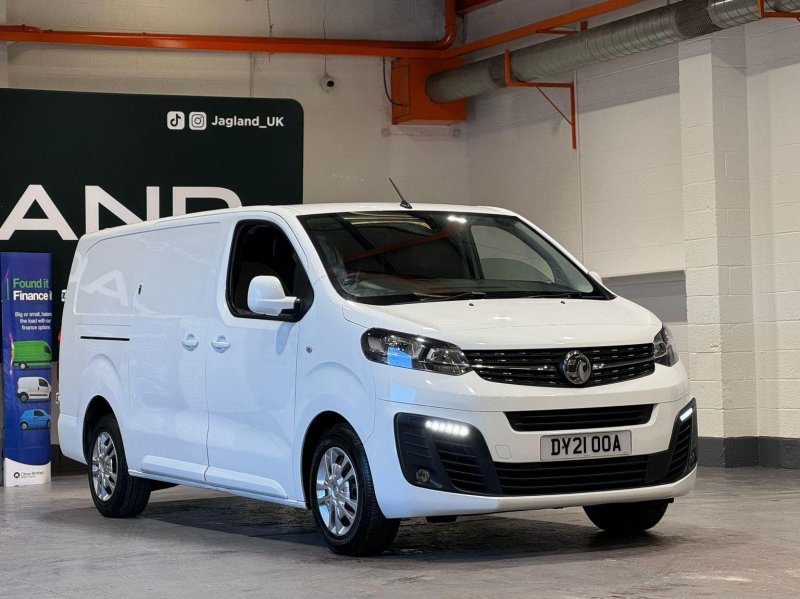 VAUXHALL VIVARO