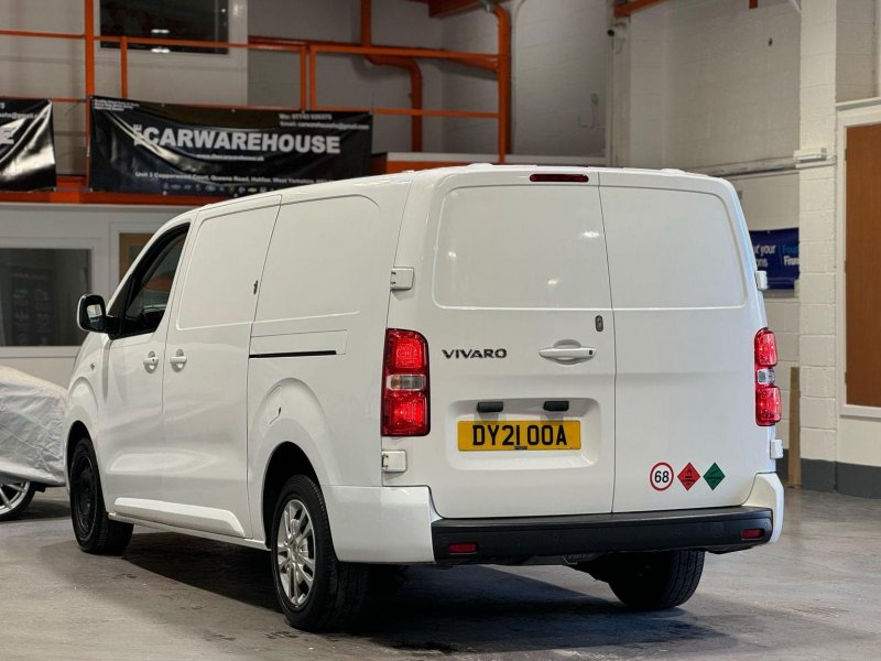 VAUXHALL VIVARO