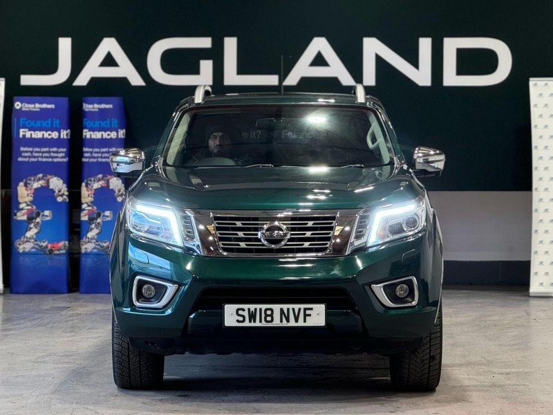 NISSAN NAVARA