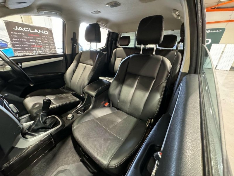 ISUZU D-MAX